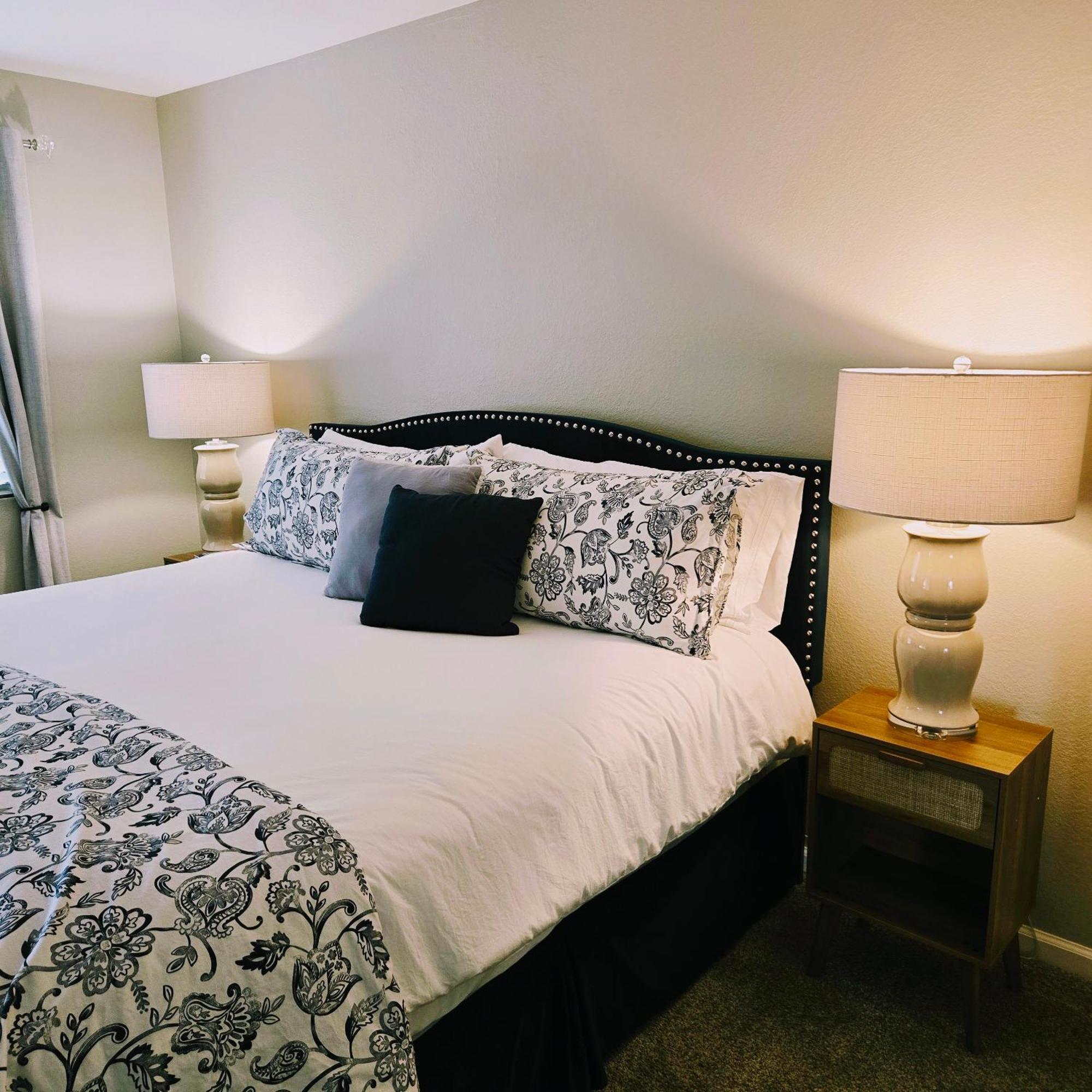 Biltmore Bliss Desert Retreat! Apartment *
